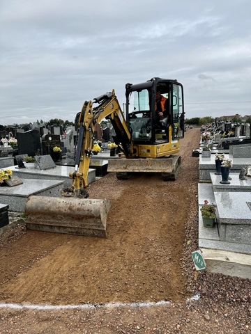 Engazonnement par Hydroseeding au Cimetière de Bruay-la-Buissière